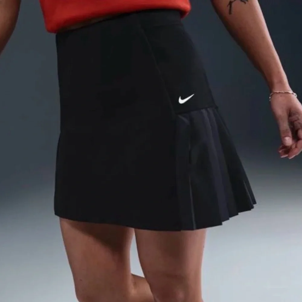 Nike Black Pleated Side-Panel Sport Skirt